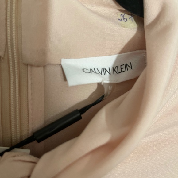 New CK Blush Blouse - Picture 2 of 3